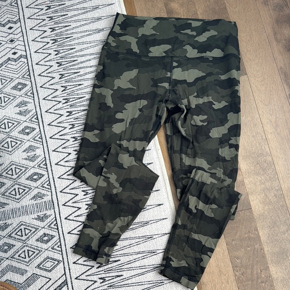 Camo Align Leggings - Picture 1 of 2